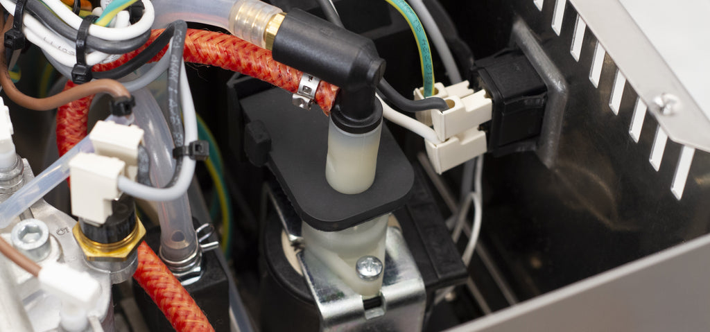 Gaggia Classic Pro Espresso Machine in Lobster Red