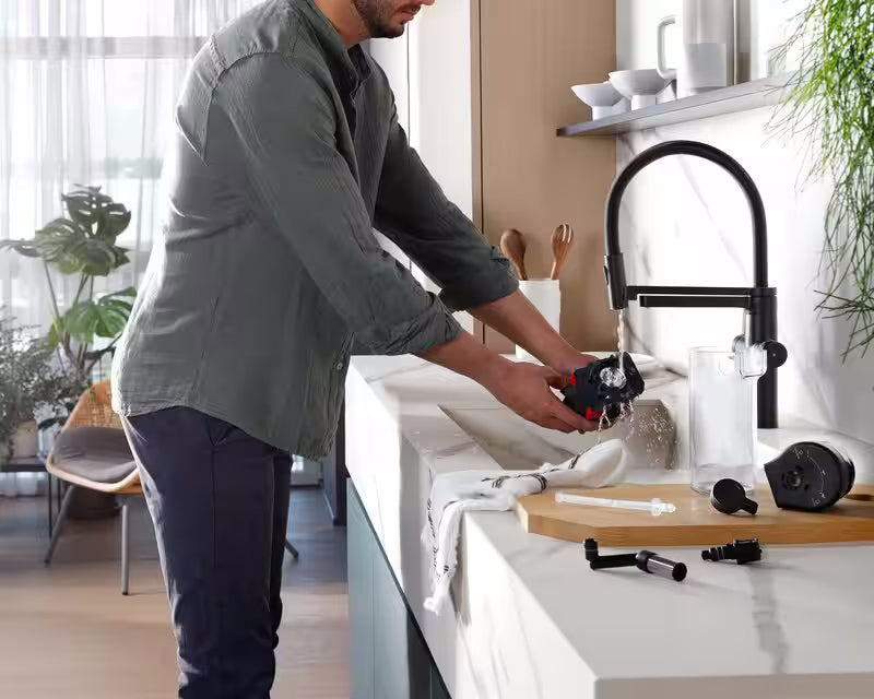 DeLonghi Magnifica Plus Automatic Espresso Machine ECAM32070SB